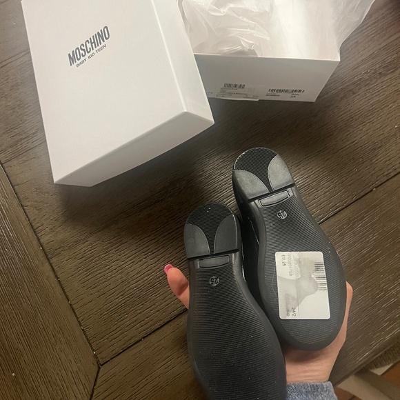 Moschino kid shoe - Picture 1 of 5